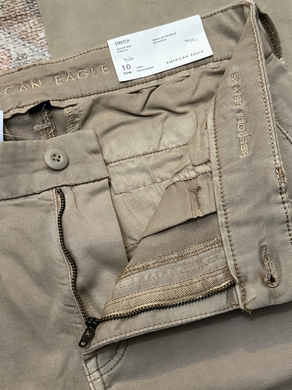 Woman’s NWTs Size 10 Long AEO Tan Skater Boy Pants